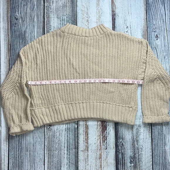 Moon & Madison Cream Sweater Sz M - Picture 3 of 12